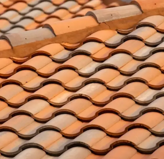 Exemple de toiture que nous avons rénové à l'aide d'un hydrofuge